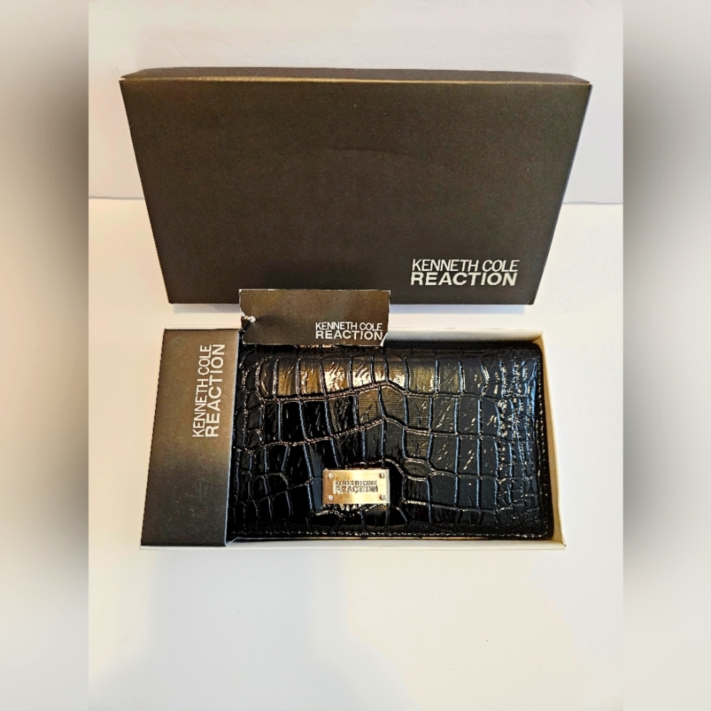 Kenneth Cole Reaction Slim Clutch/ Wallet Faux Snake Skin Black NWT